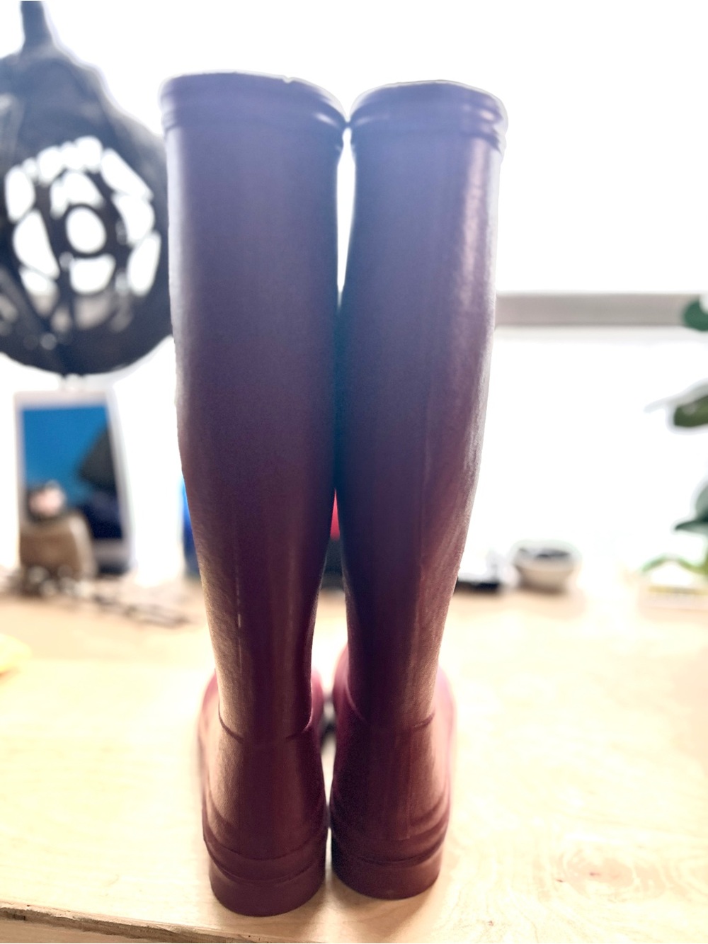 women’s Waterproof Rain Boots in oxblood worn once - Picture 4 of 10